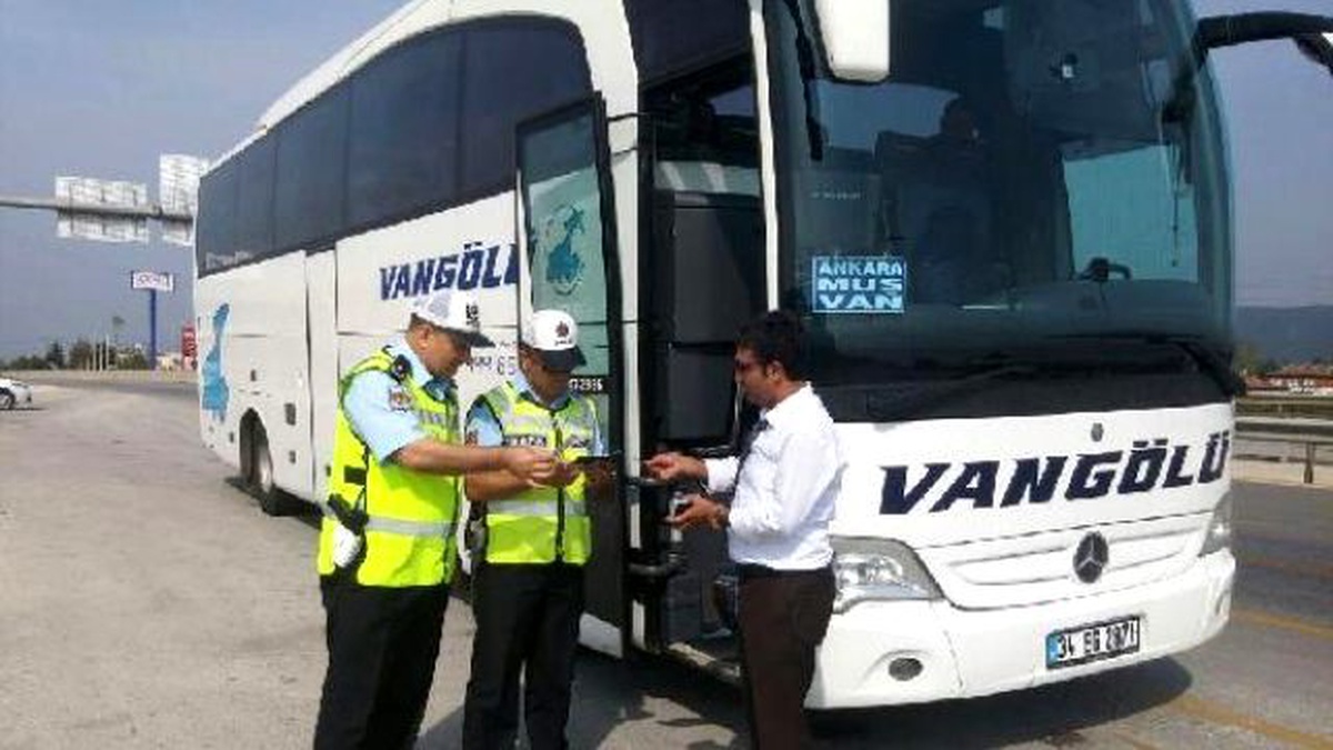 Trafik Kurallarına Uymayan Sürücülere Sivil Önlem
