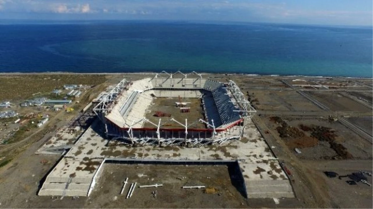 Akyazı, Türkiye\'deki En Özellikli Stadyum Olacak