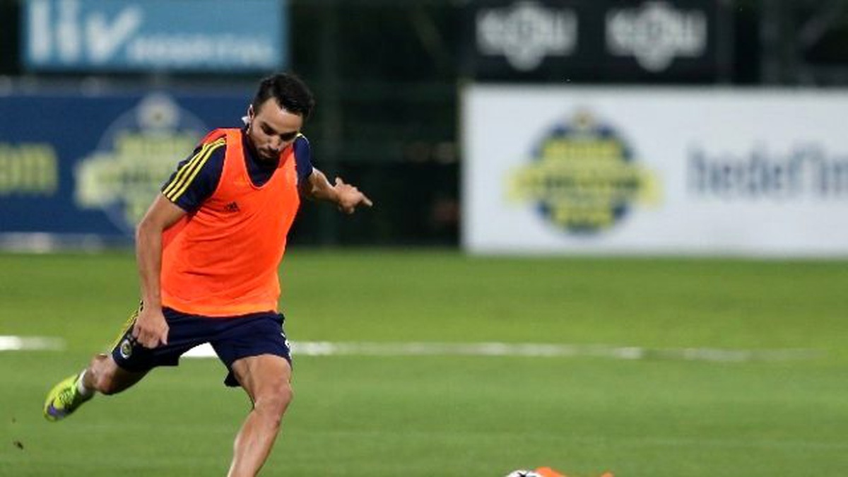 Fenerbahçe\'de Beşiktaş Maçı Hazırlıkları Sürüyor
