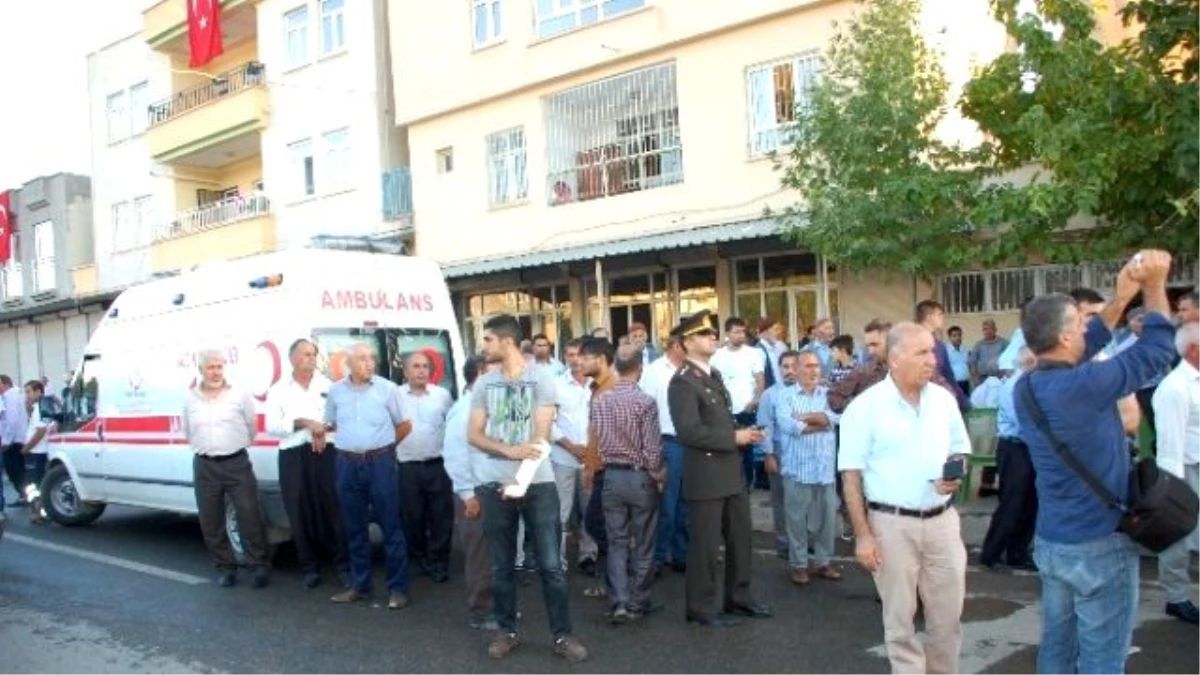 Vali Demirtaş, Şehidin Babasıyla Bir Araya Geldi