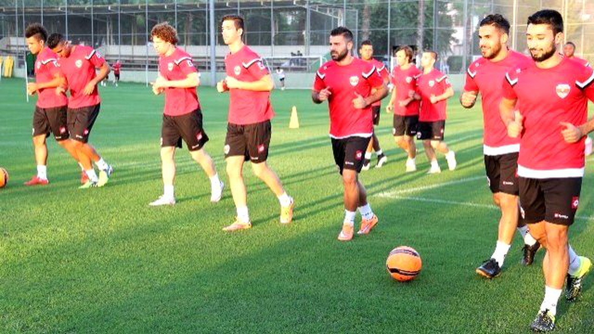 Adanaspor\'da Teknik Ekip ve Futbolcular Bayramlaştı
