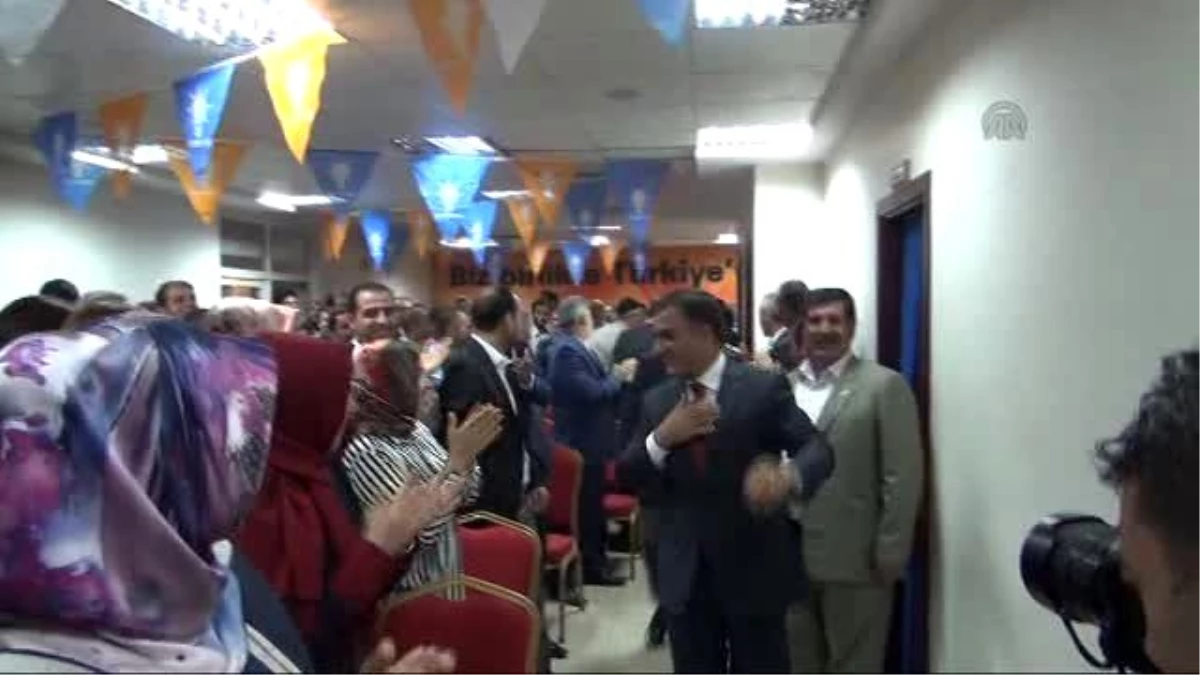 AK Parti Genel Başkan Yardımcısı Demiröz, Bitlis\'te