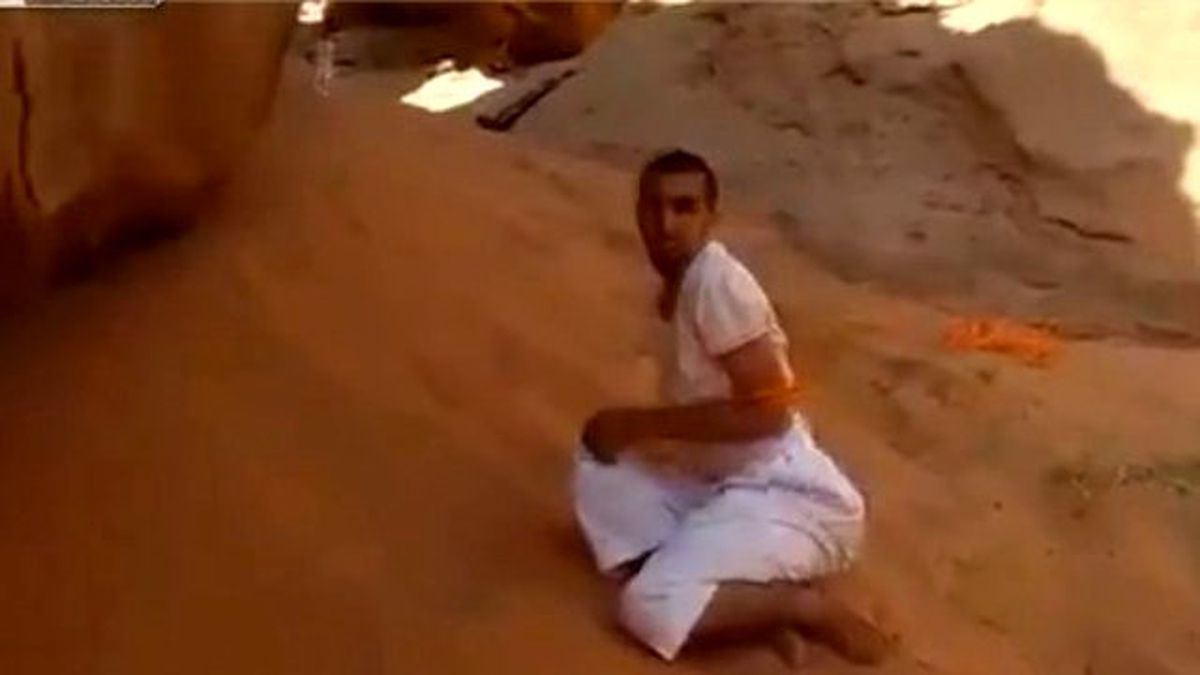 IŞİD Militanı, Amcasının Oğlunu Katledip Videoya Çekti