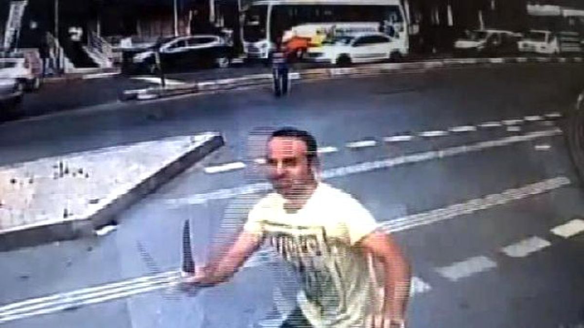 Şoförü Saldırgandan Yolcu ve Esnaf Kurtardı