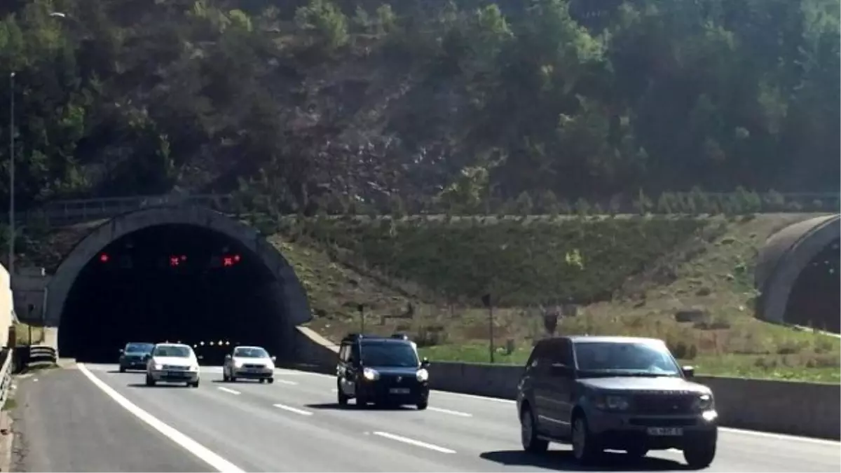 Bolu Dağı\'nda Dönüş Trafiği Yoğunlaştı