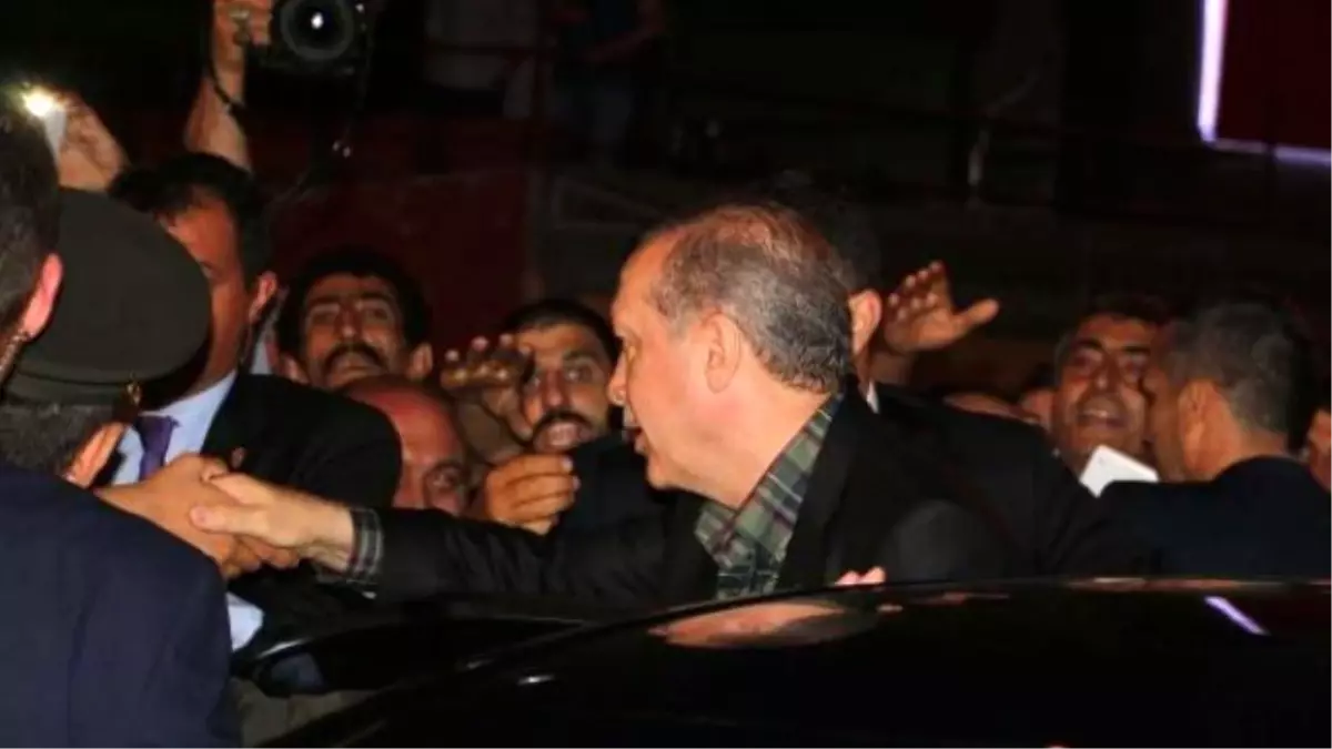 Cumhurbaşkanı Erdoğan Vatandaşlarla Bayramlaştı