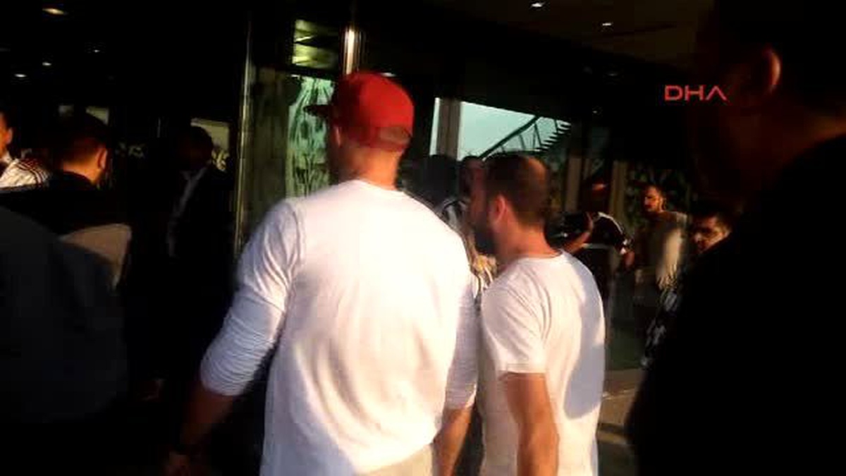 Lukas Podolski Atatürk Olimpiyat Stadı\'nda
