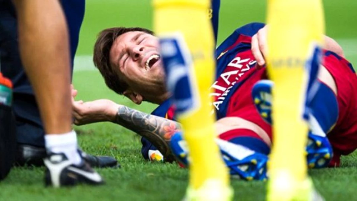 Messi Yaklaşık 2 Ay Sahalardan Uzak Kalacak