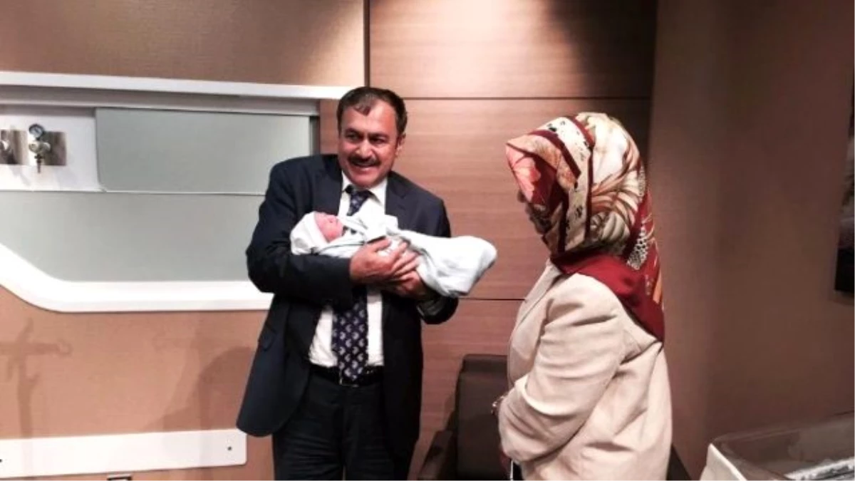 Orman ve Su İşleri Bakanı Veysel Eroğlu, İkinci Kez Dede Oldu