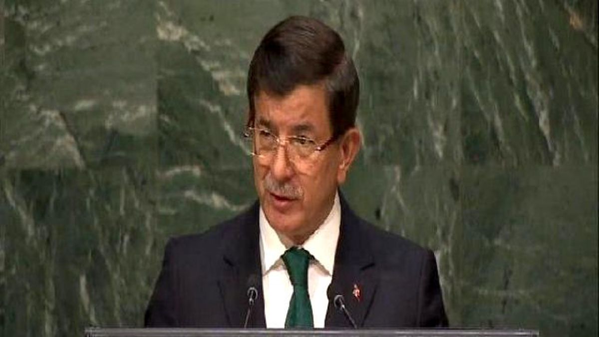Başbakan Davutoğlu: Ortadoğu\'da Çok Ciddi Bir İnsani Kriz ile Karşı Karşıyayız
