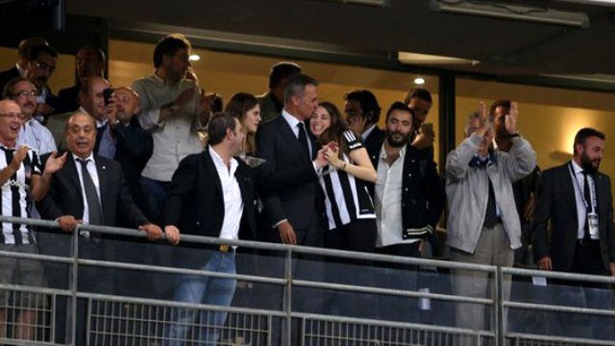 Beşiktaş Golleri Attı, Fikret Orman Kızlarıyla Coştu
