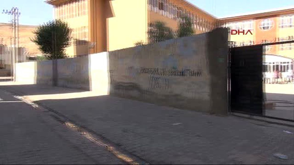 Cizre\'de Okullar Boş Kaldı