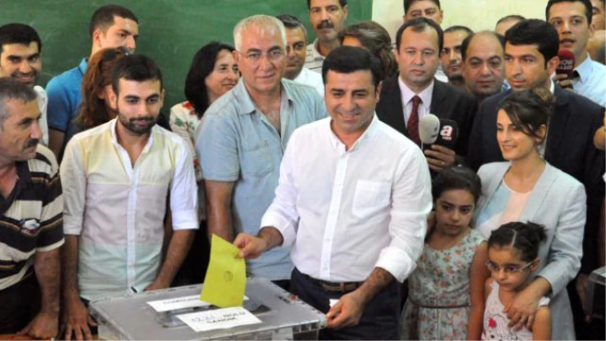 Demirtaş, Boykota Uyup Çocuklarını Okula Göndermedi