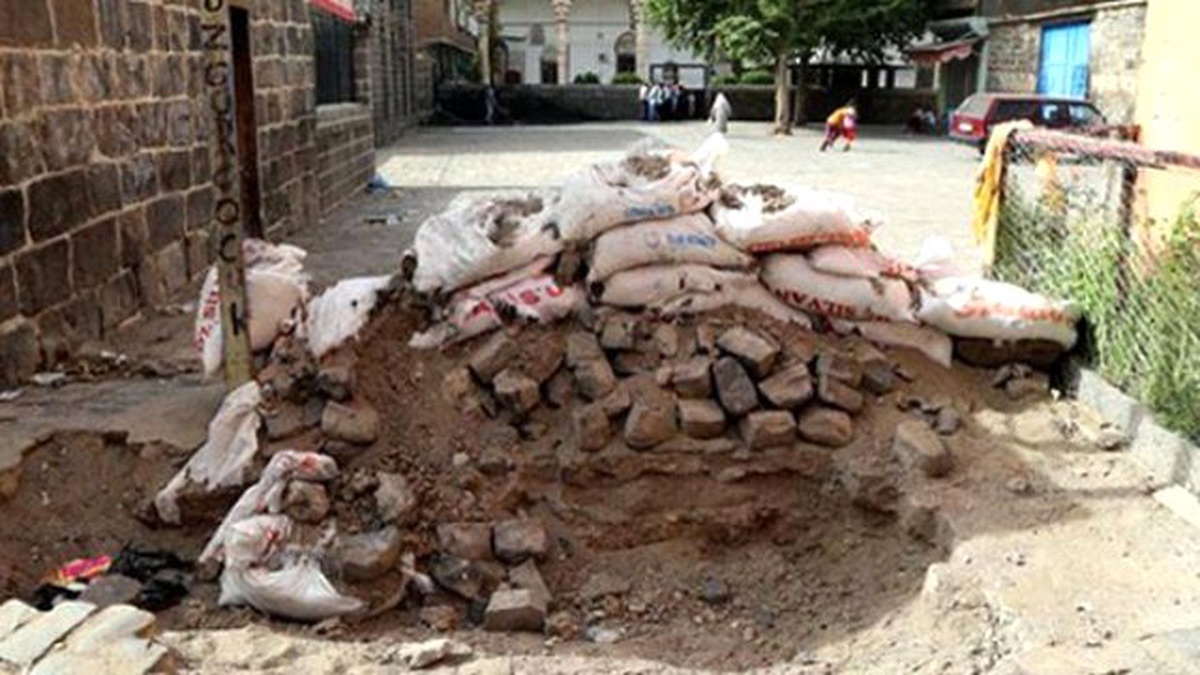 Diyarbakır\'ın Sur İlçesinde Patlama: 5 Yaralı