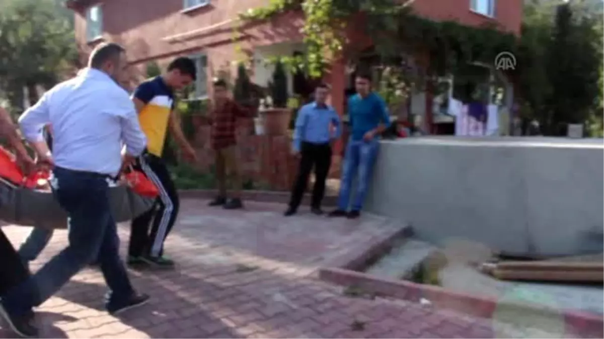 Düğünde Fenalaşan "Köçek" Hayatını Kaybetti