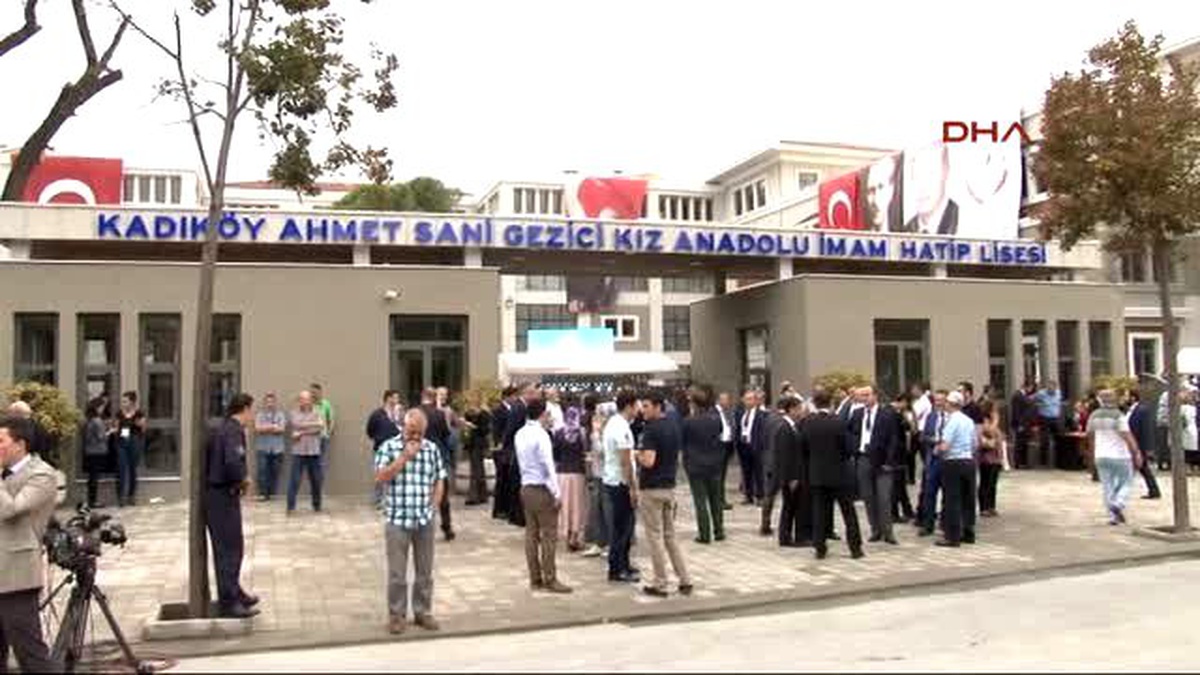 Erdoğan Kızlarının Mezun Olduğu Okulun Yeni Binasını Açtı...