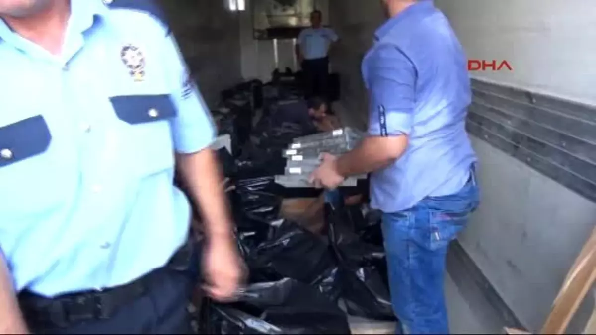Hırsızlık İhbarına Gittiler, 100 Bin Kaçak Sigara Yakaladılar