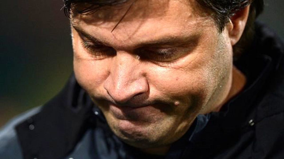 İstifa Tezahüratları Ertuğrul Sağlam'ı Ağlattı