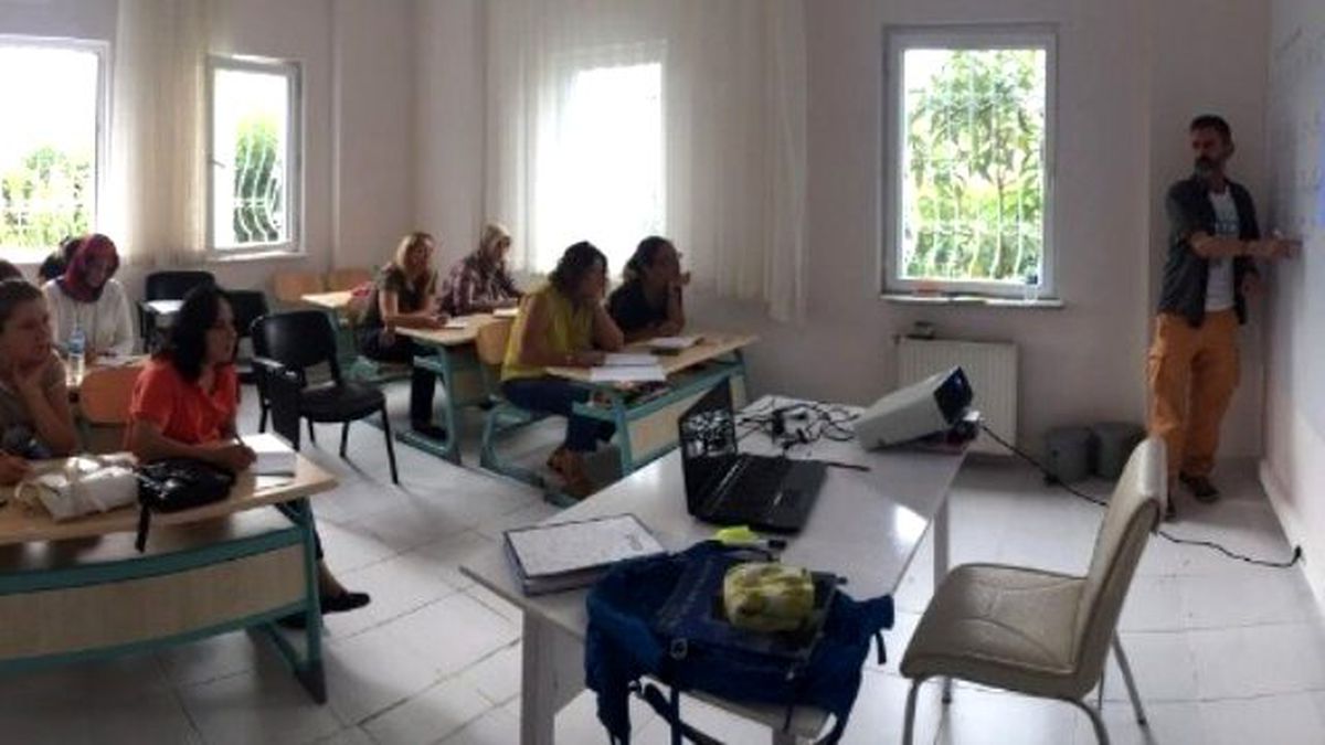 Kadın ve Çocuk Merkezi\'nde İngilizce Eğitimi Başladı