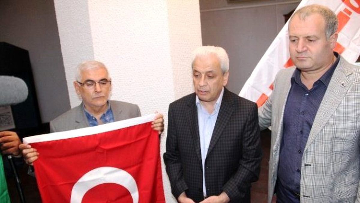 Karabağ Azatlık Teşkilatı\'ndan Kılıçlar Anıtı\'na Ziyaret