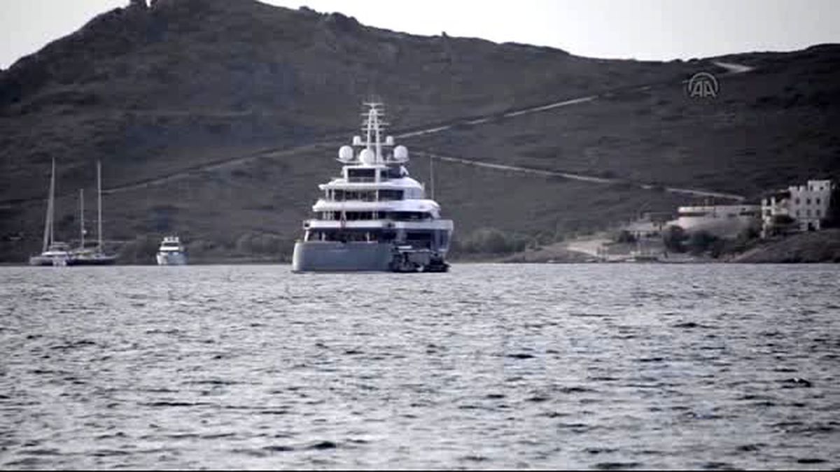 Rus İş Adamının Milyon Dolarlık Yatı 'Queen K' Bodrum'a Demir Attı