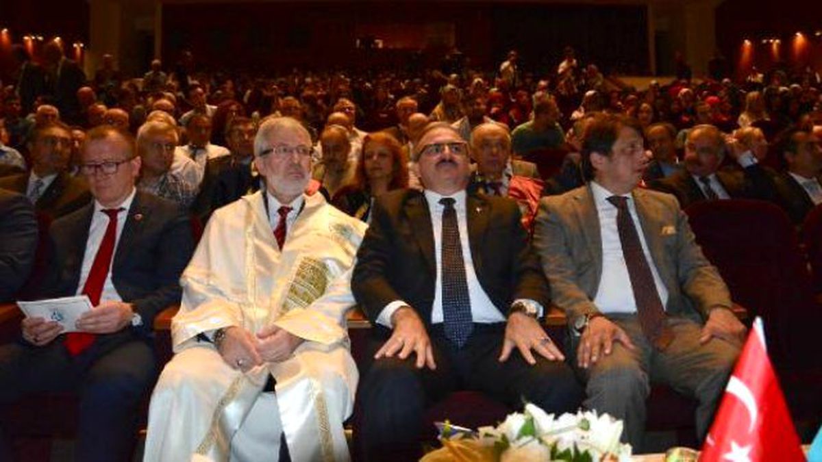 Uludağ Üniversitesi\'nde İlk Ders Vali Karaloğlu\'ndan