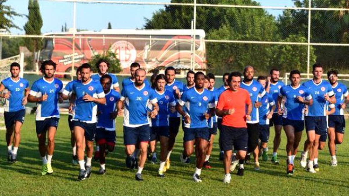 Antalyaspor Teknik Antrenörü Şimşek: Net, Yeneceğiz