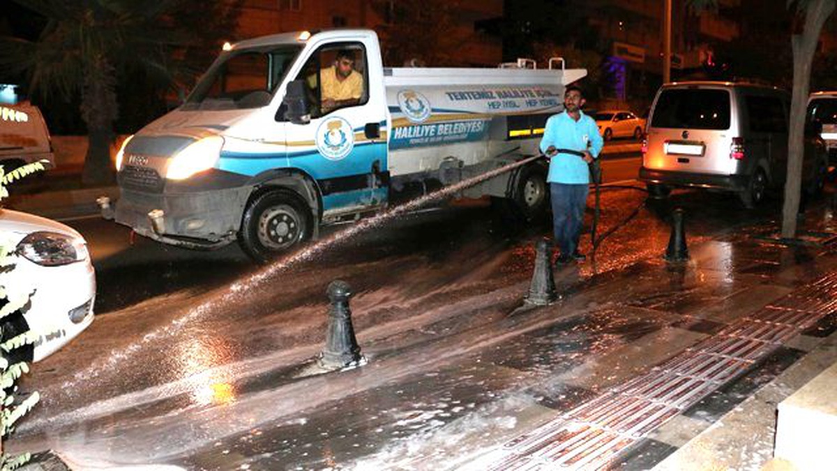 Haliliye\'de Temizlik Çalışmaları Sürüyor