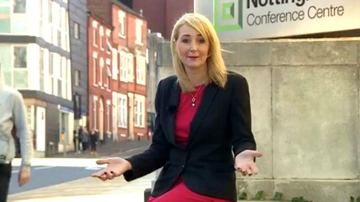 Kadın Gazeteci, Taciz Haberi Yaparken Tacize Uğradı