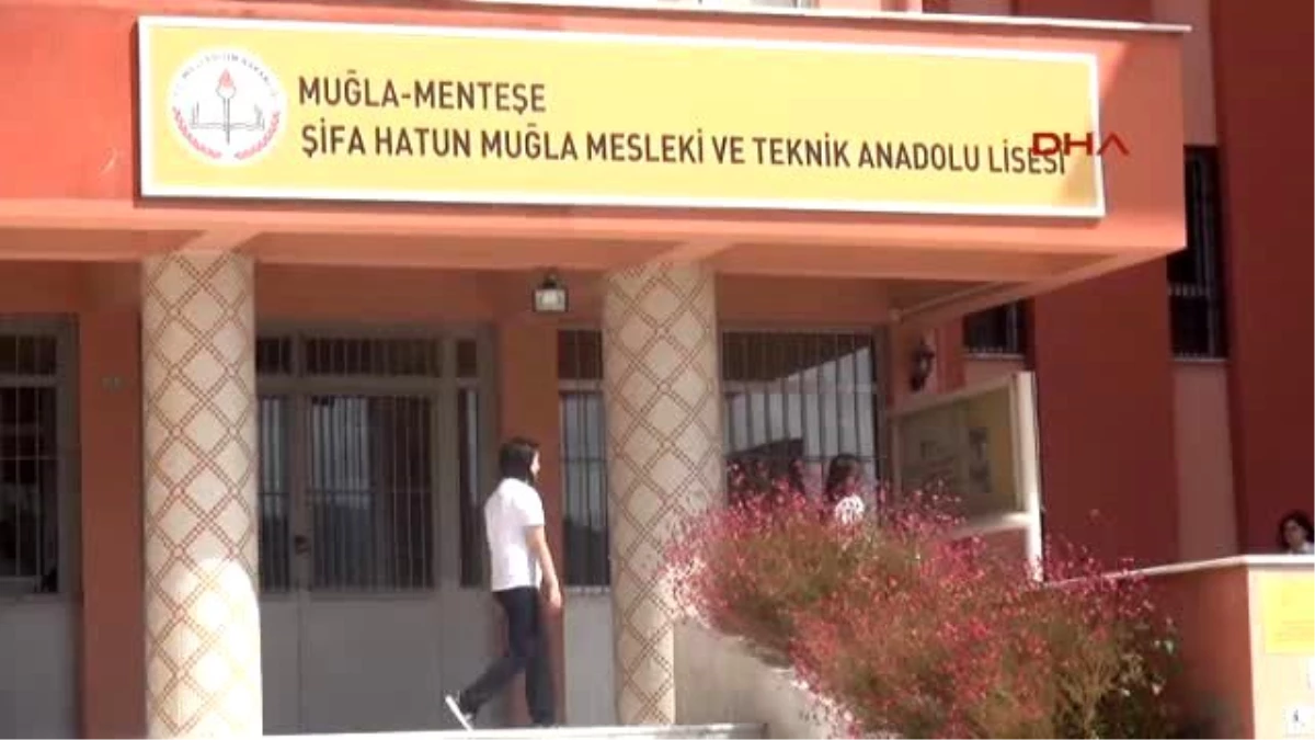 Muğla\'da Bir Lisenin Sanayi Sitesi Yakınına Taşınmasına Tepki