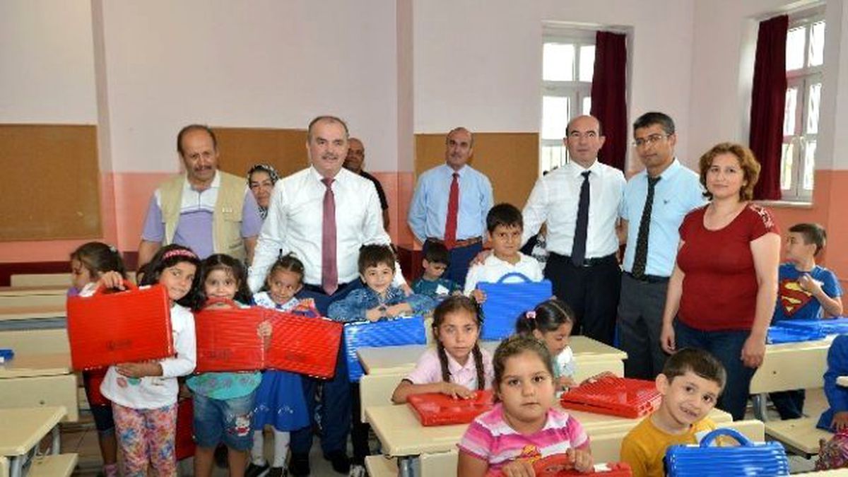 Öğrencilerin Eğitim Seti Pamukkale Belediyesi\'nden