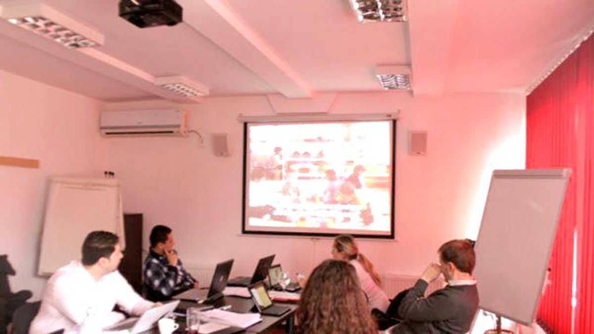 Suriyeli Romanların Sorunları Rapor Haline Getirildi
