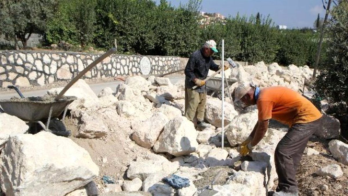 Toroslar Belediyesi Çopurlu\'ya Meydan Yapıyor