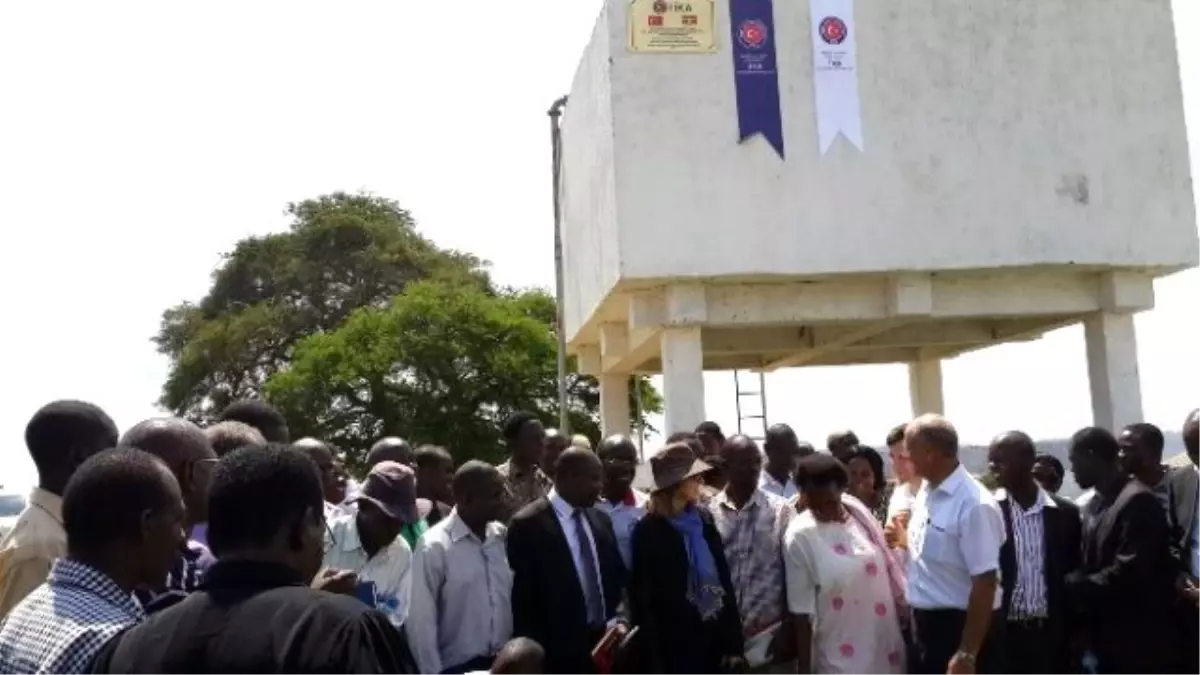 Uganda Devlet Hayvancılık Araştırma ve Damızlık Üretim Merkezi\'ne 100 Tonluk Su Deposu