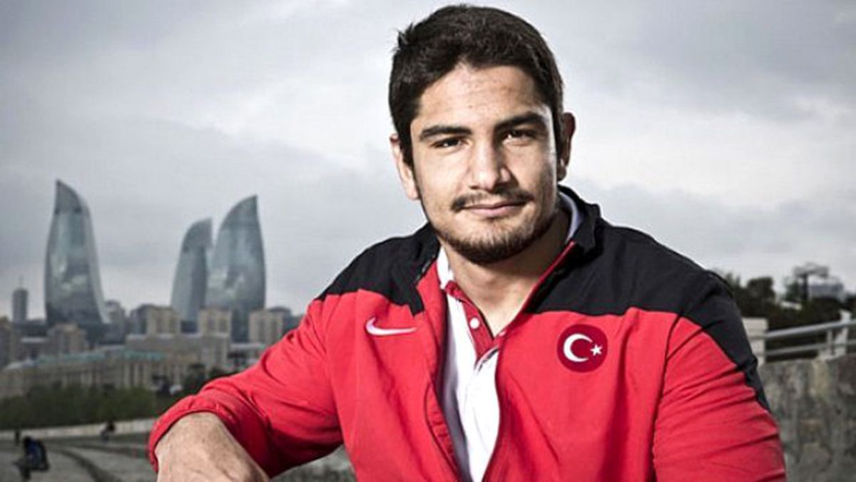 ABD'liler Milli Güreşçi Taha Akgül'ün Anatomik Yapısını İnceleyecek