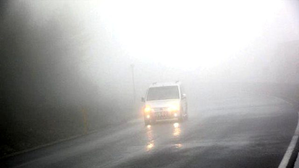 Bolu Dağı\'nda Yağmur ve Sis Ulaşımı Yavaşlattı