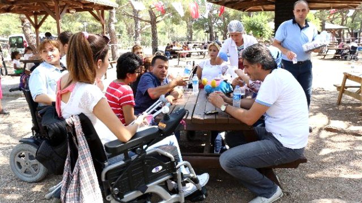 Büyükşehir Belediyesi\'nden Engelli Etkinliği