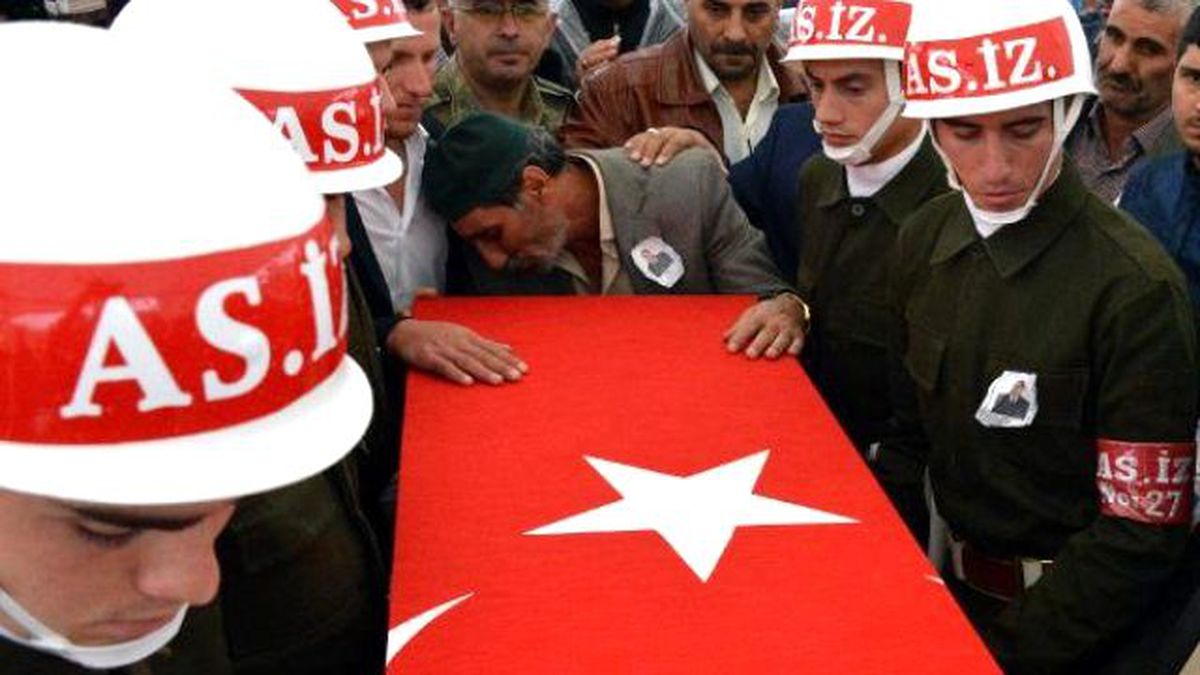 Erzurum Şehidini Karşıladı (2)