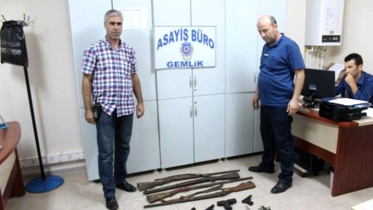 Gemlik\'te Çok Sayıda Silah Yakalandı