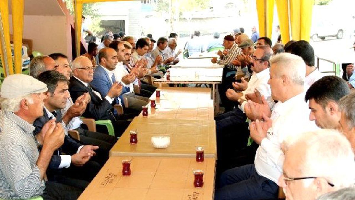 Milletvekili Erdoğan, Kazada 5 Yakınını Kaybeden Azrak Ailesini Ziyaret Etti