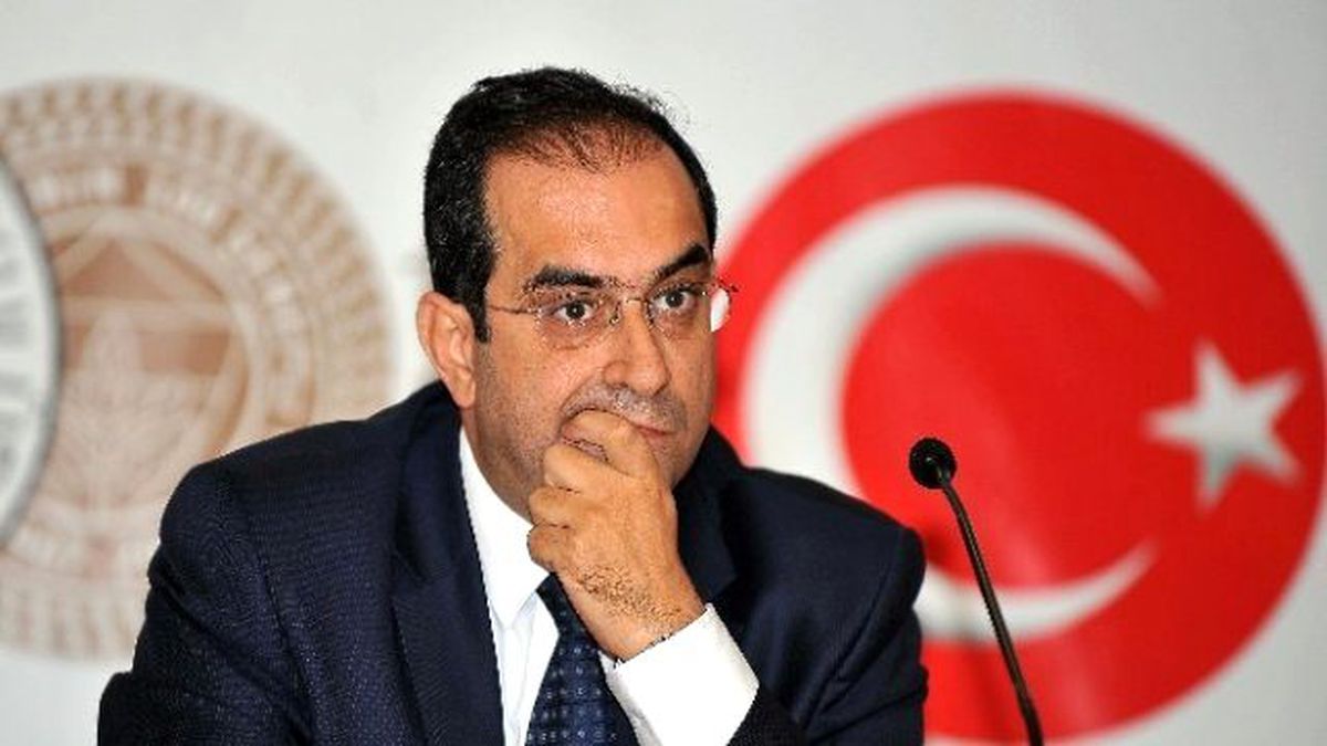 Mosturoğlu: "Tff, Halis Özkahya ile Yollarını Ayırmalı"