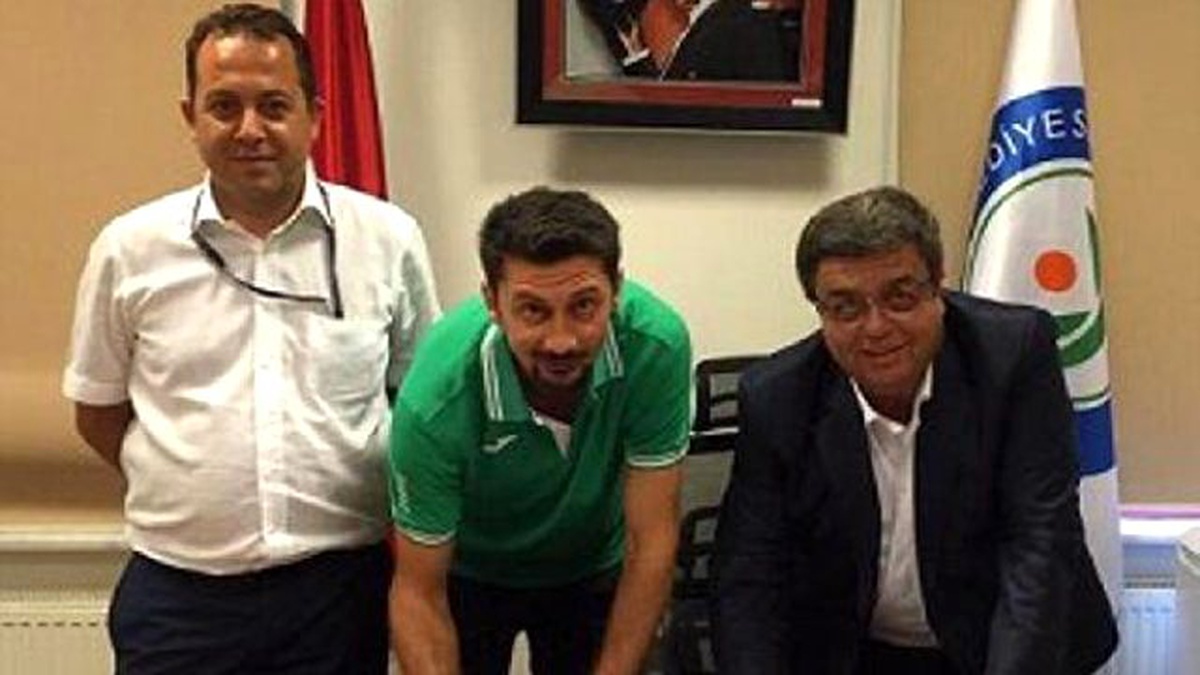 Nilüfer Belediyespor\'un Yardımcı Antrenörü Çelik Oldu