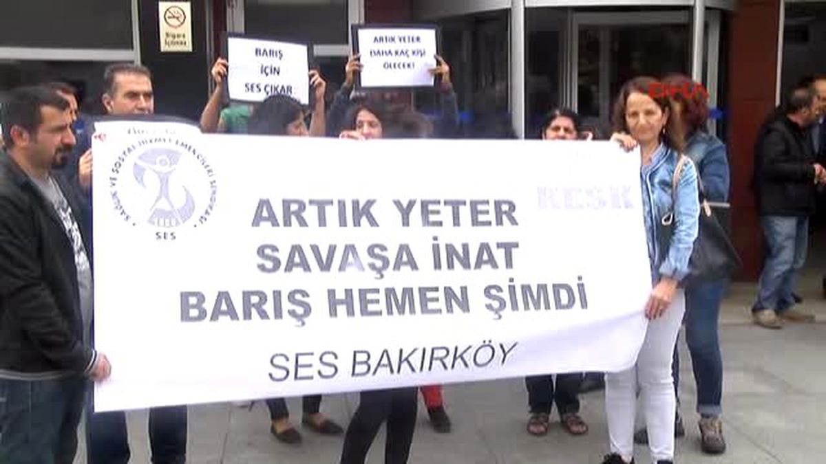 Sağlık Emekçileri Sendikası, Ambulans Şoförü Şeyhmus Dursun\'un Şehit Edilmesini Protesto Etti