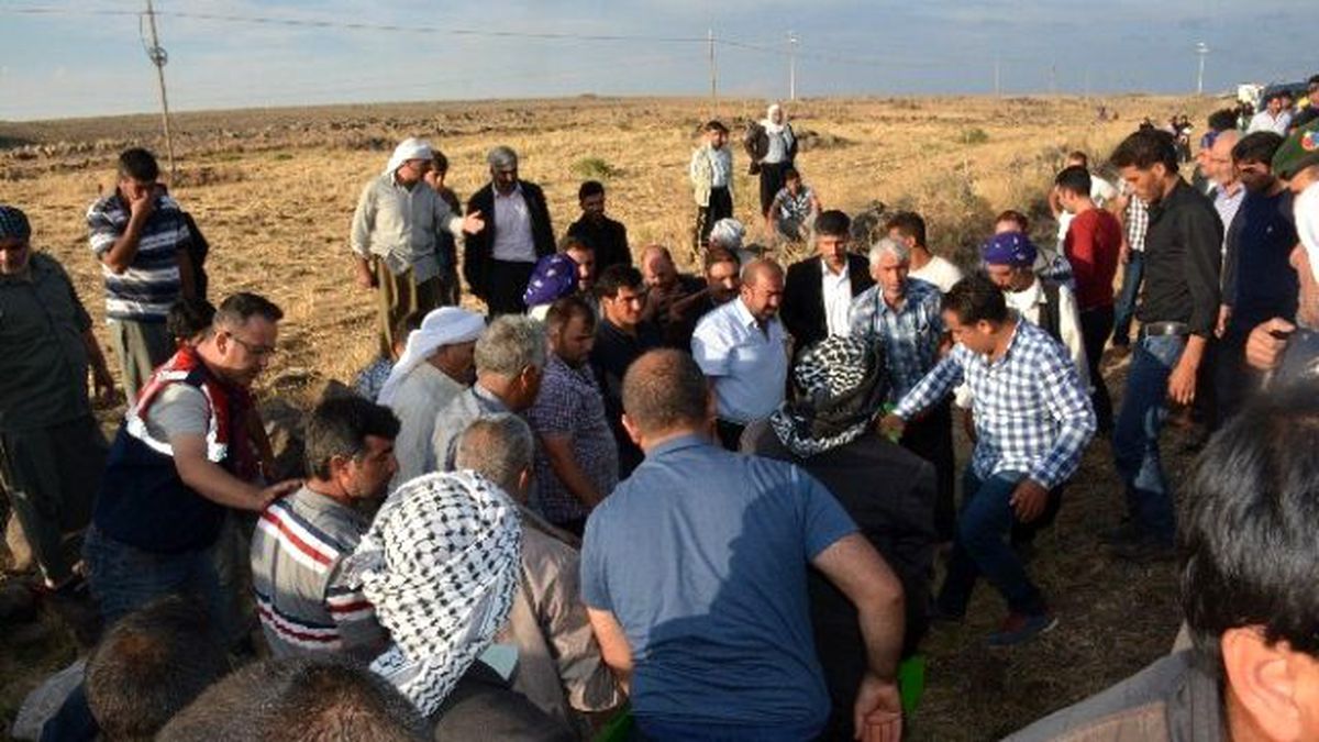 Siverek\'te Otomobil Takla Attı: 1 Ölü, 2\'si Ağır 8 Yaralı