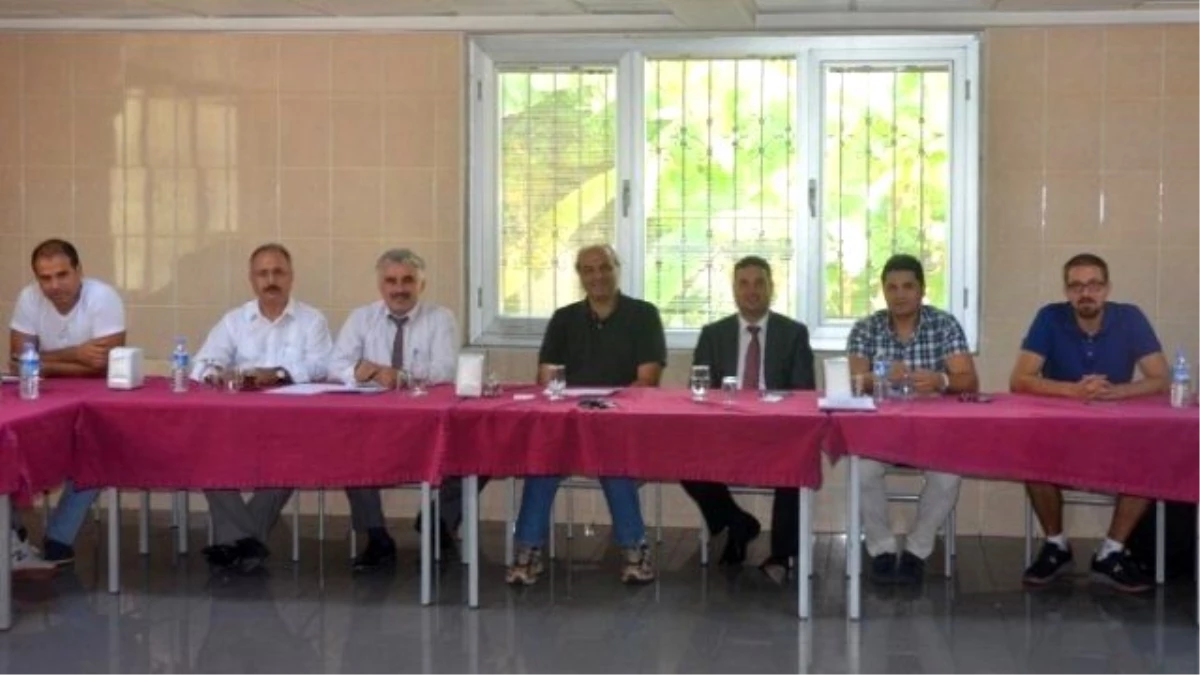 Spor İl Müdürü Ataşbak, Adana Tohm Antrenörleriyle Buluştu