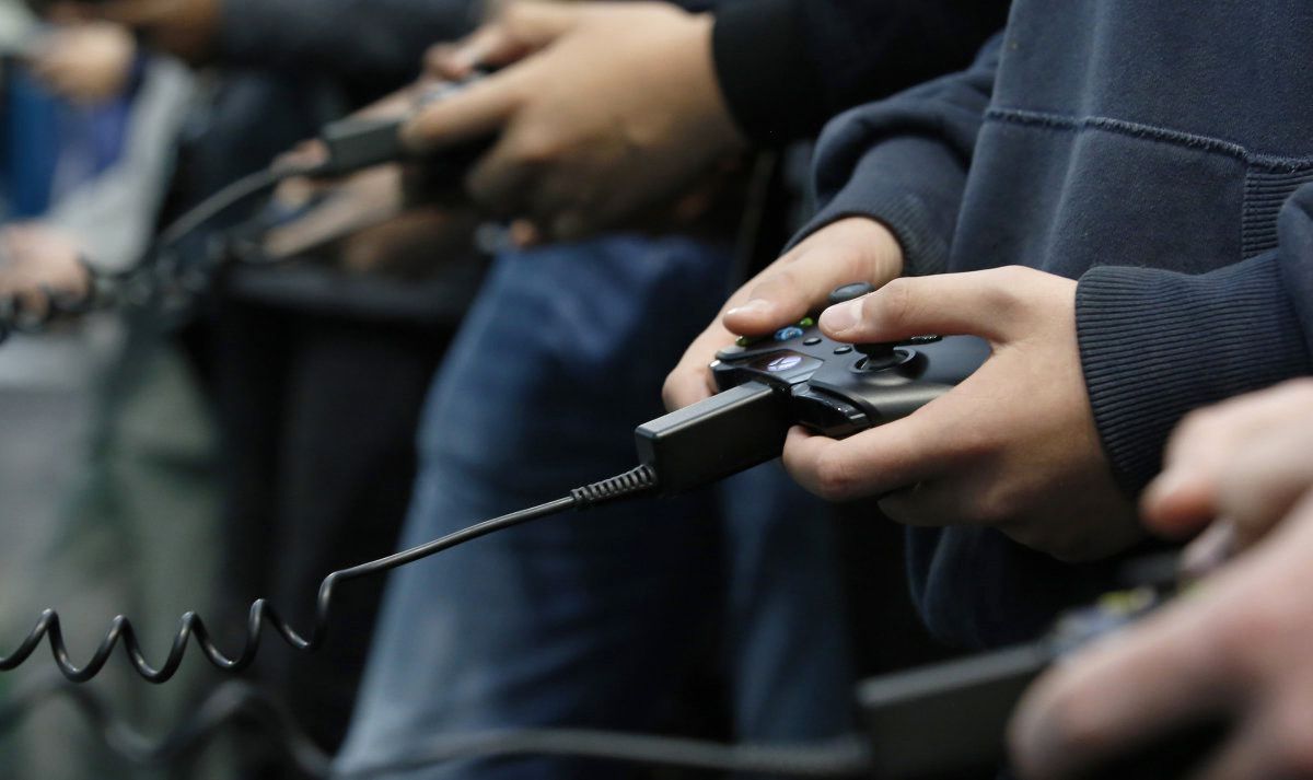 Xbox One\'da Artık 12 Kişi Sohbet Edebilecek!