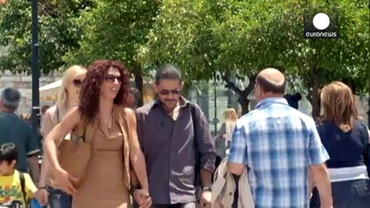Yunanistan\'da Perakende Harcamaları Azalıyor