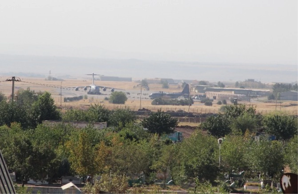 ABD Uçakları Diyarbakır\'da