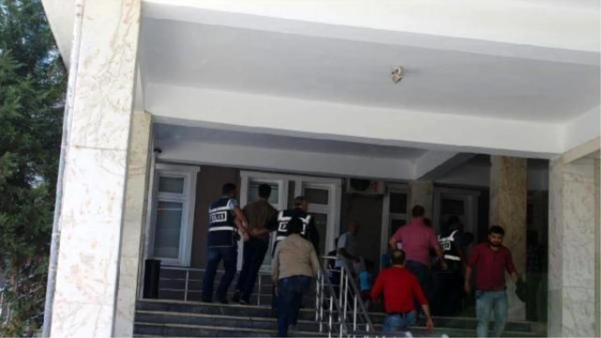 Bankadan 43 Bin Lira Çalan Soyguncular Tutuklandı