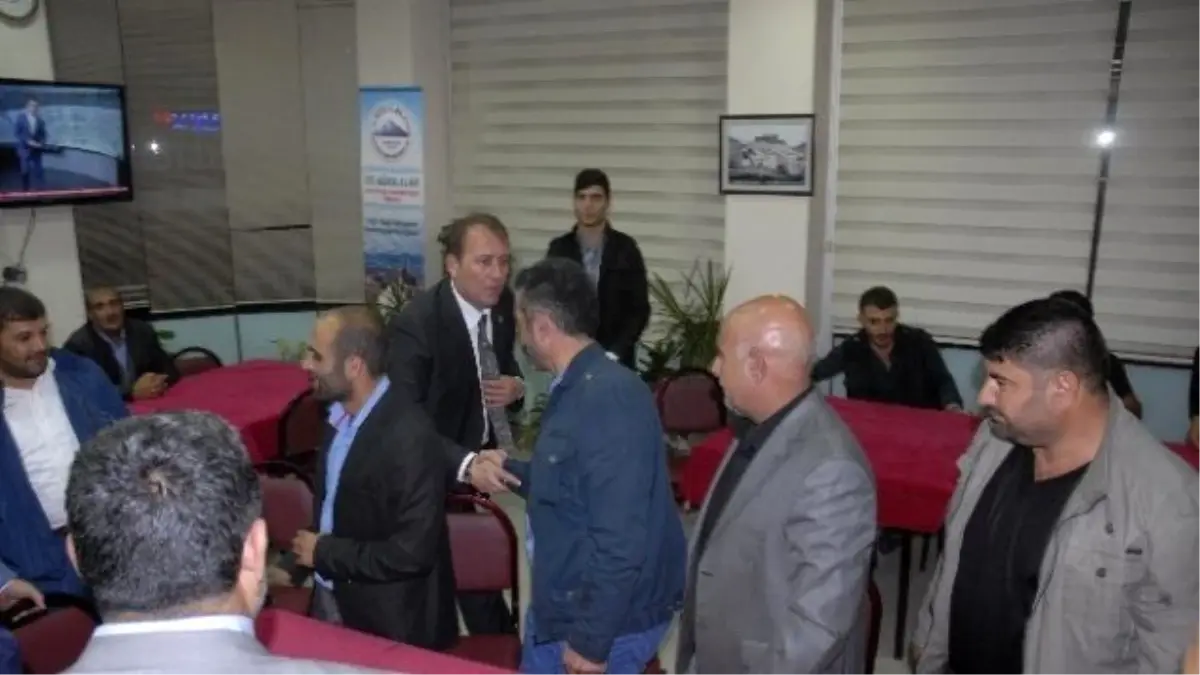 Es Ağrılılar Derneği Harun Karacan\'ı Ağırladı